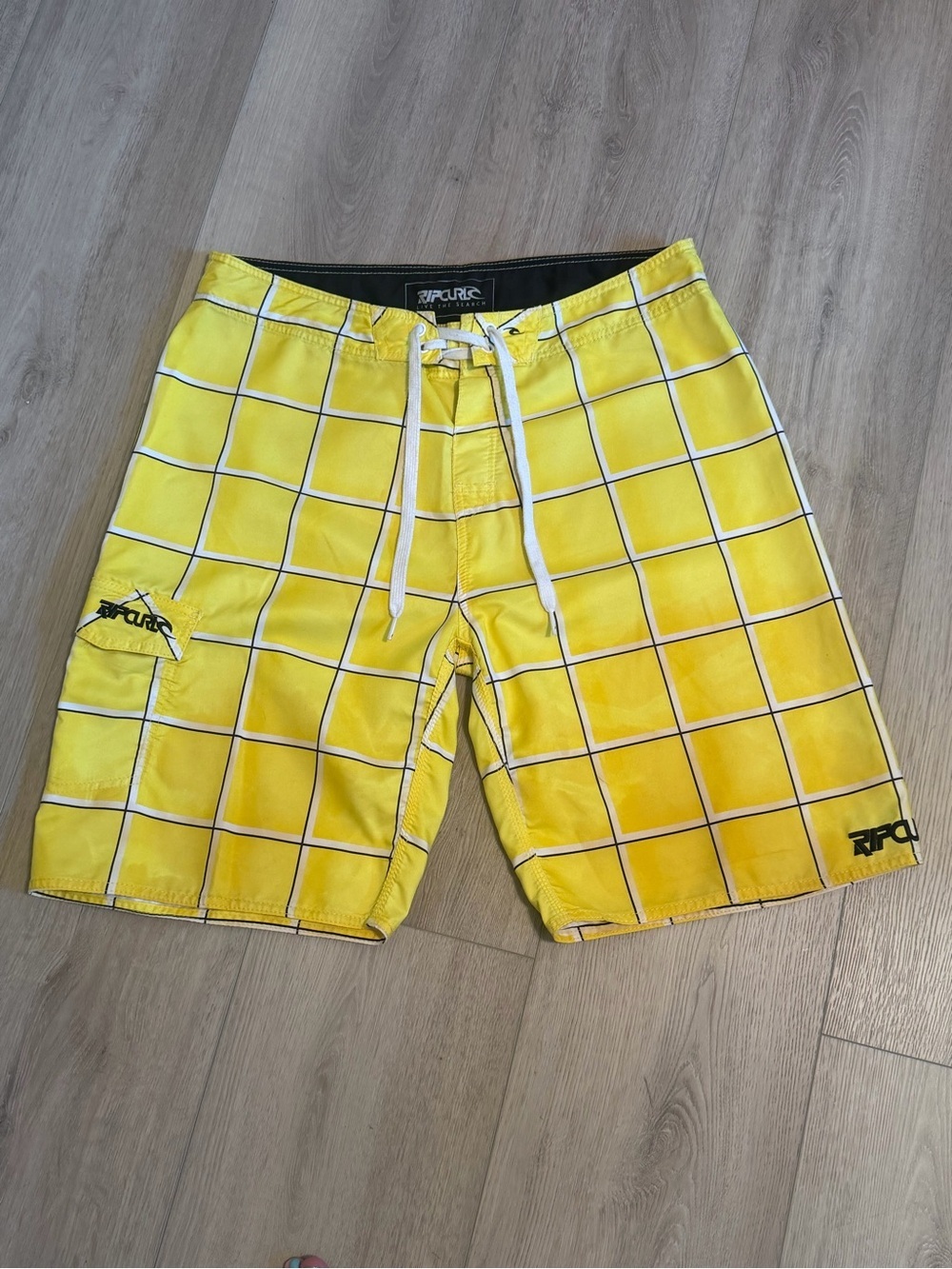 Rip Curl Men’s Yellow Grid Boardshorts with White Drawstring 36